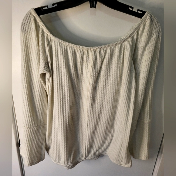 Waffle Knit Off Shoulder Top - Picture 2 of 2